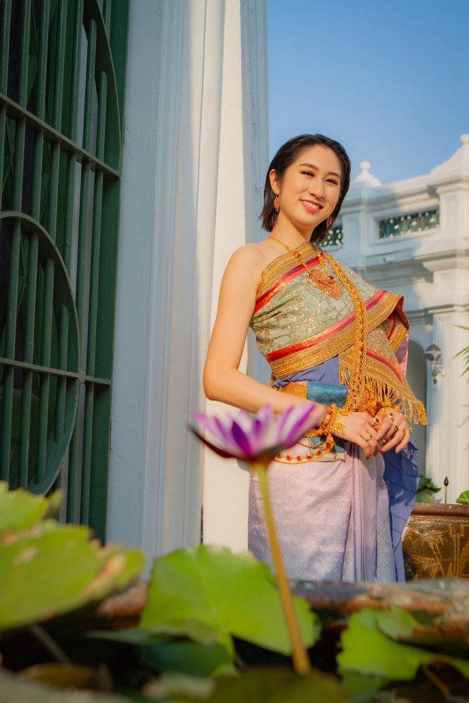 Thai Style Studio 1984 สร้างแรงบันดาลใจไปวัด กับชุดไทยหลากสี colorful 115