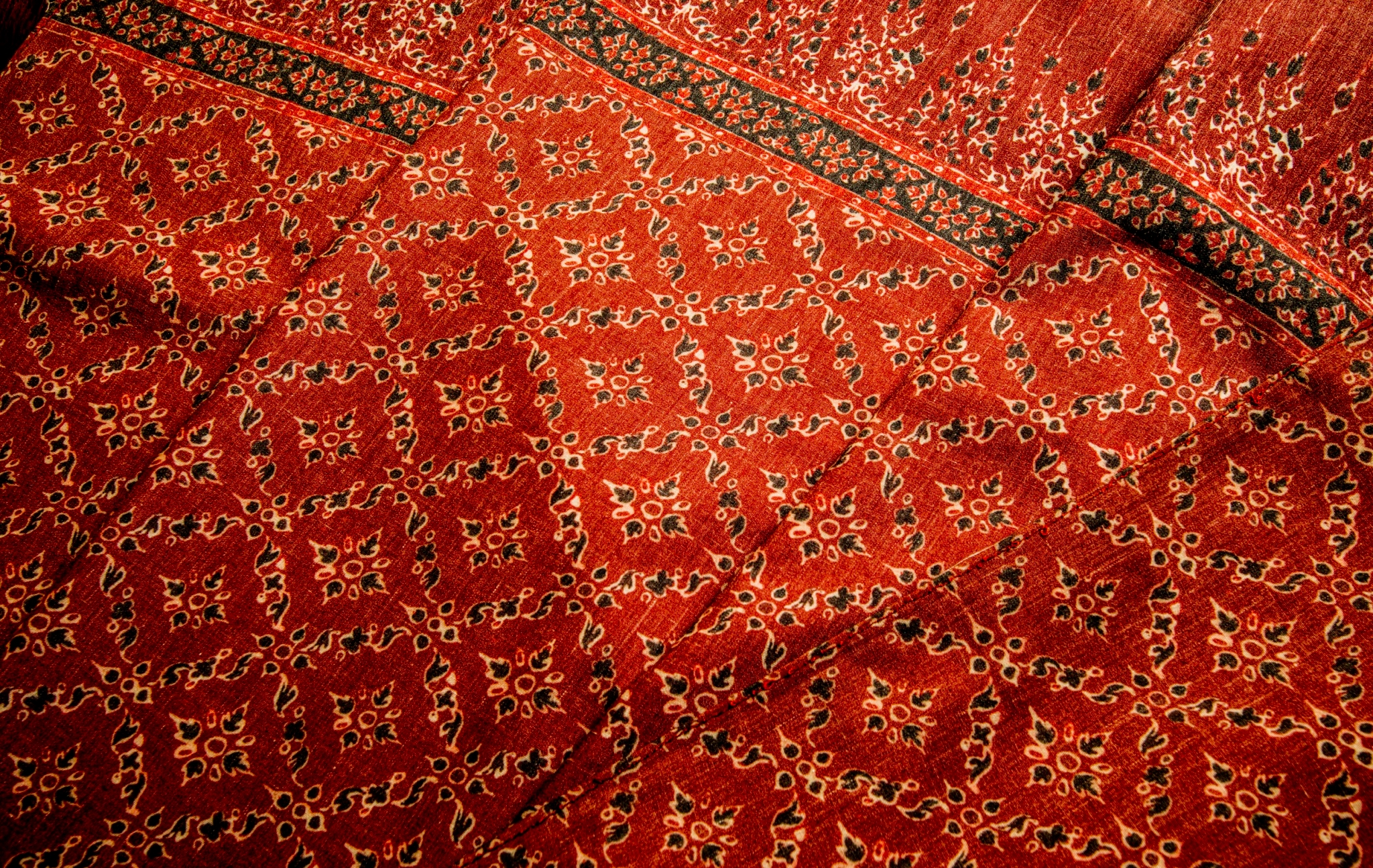 Thai Style Studio 1984 ผ้าลายอย่าง / ผ้าลายอย่าง...แต่งกายอย่างอยุธยา 25