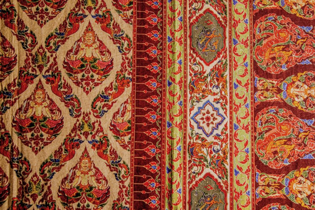 Thai Style Studio 1984 ผ้าลายอย่าง / ผ้าลายอย่าง...แต่งกายอย่างอยุธยา 29