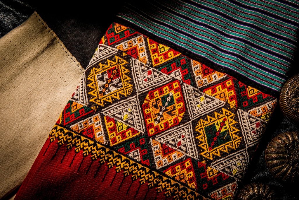 Thai Style Studio 1984 ผ้าซิ่นดอยเต่าเมืองฮอด สัญลักษณ์บนผืนผ้ากับความรุ่งเรืองในอดีตริมสองฝั่งปิง 25