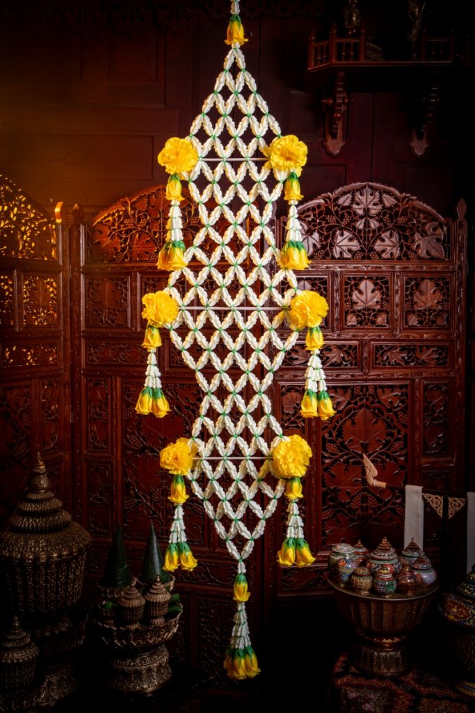 Thai Style Studio 1984 เครื่องแขวนไทยโบราณ – ศิลปะลอยลมที่งดงามเหนือกาลเวลา 27