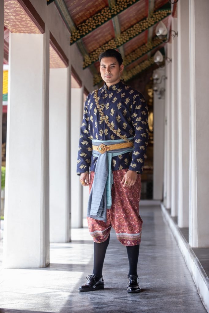 Thai Style Studio 1984 5ชุดไทยผู้ชาย เปลี่ยนวัดให้กลายเป็นรันเวย์ ดูเท่ทุกองศา 3