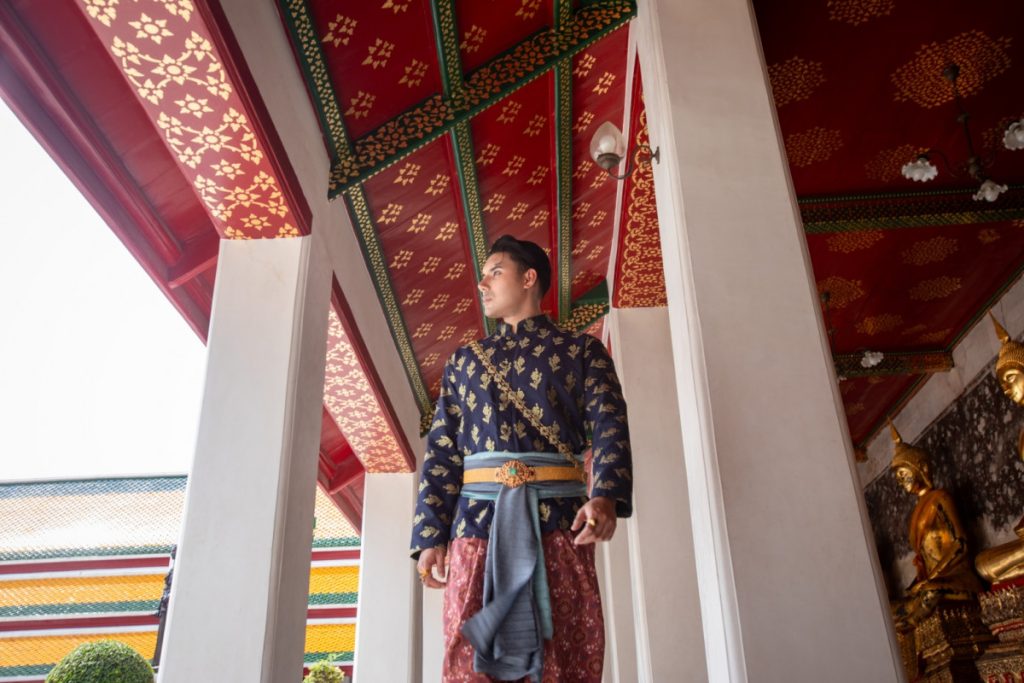 Thai Style Studio 1984 5ชุดไทยผู้ชาย เปลี่ยนวัดให้กลายเป็นรันเวย์ ดูเท่ทุกองศา 7