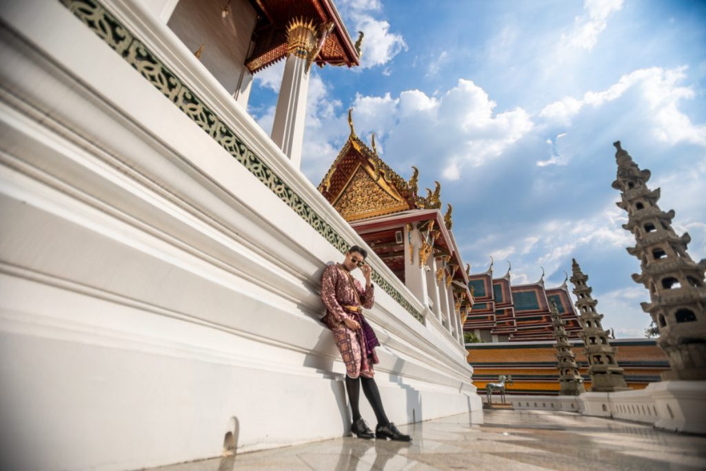 Thai Style Studio 1984 5ชุดไทยผู้ชาย เปลี่ยนวัดให้กลายเป็นรันเวย์ ดูเท่ทุกองศา 27