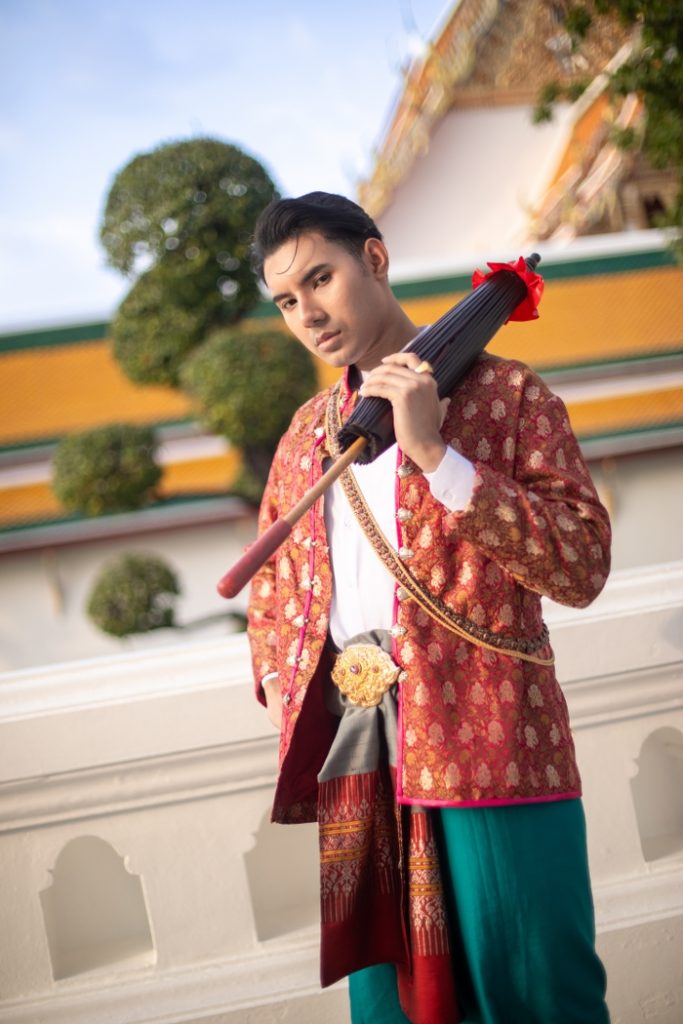 Thai Style Studio 1984 5ชุดไทยผู้ชาย เปลี่ยนวัดให้กลายเป็นรันเวย์ ดูเท่ทุกองศา 43