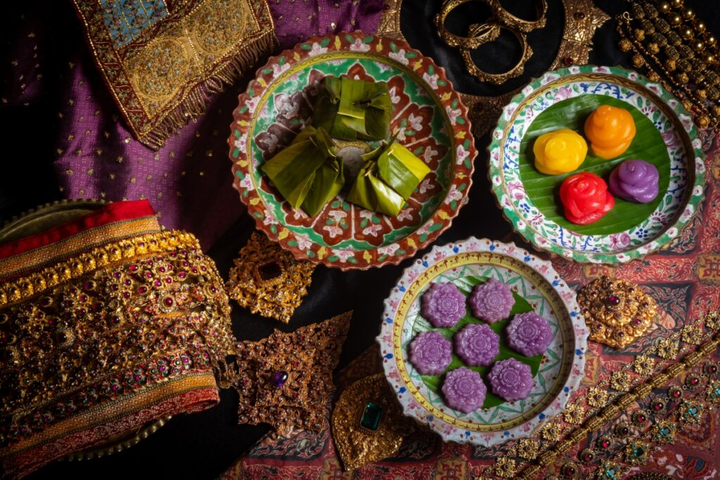 Thai Style Studio 1984 ขนมไทยโบราณ เรื่องเล่าและเสน่ห์ที่ซ่อนอยู่ในแต่ละคำ 56 Thai Style Studio 1984 ขนมไทยโบราณ เรื่องเล่าและเสน่ห์ที่ซ่อนอยู่ในแต่ละคำ 55